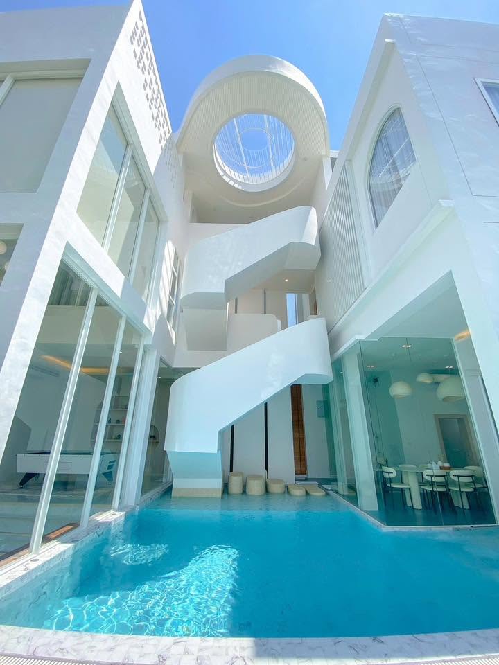 Bk luxury pool villa