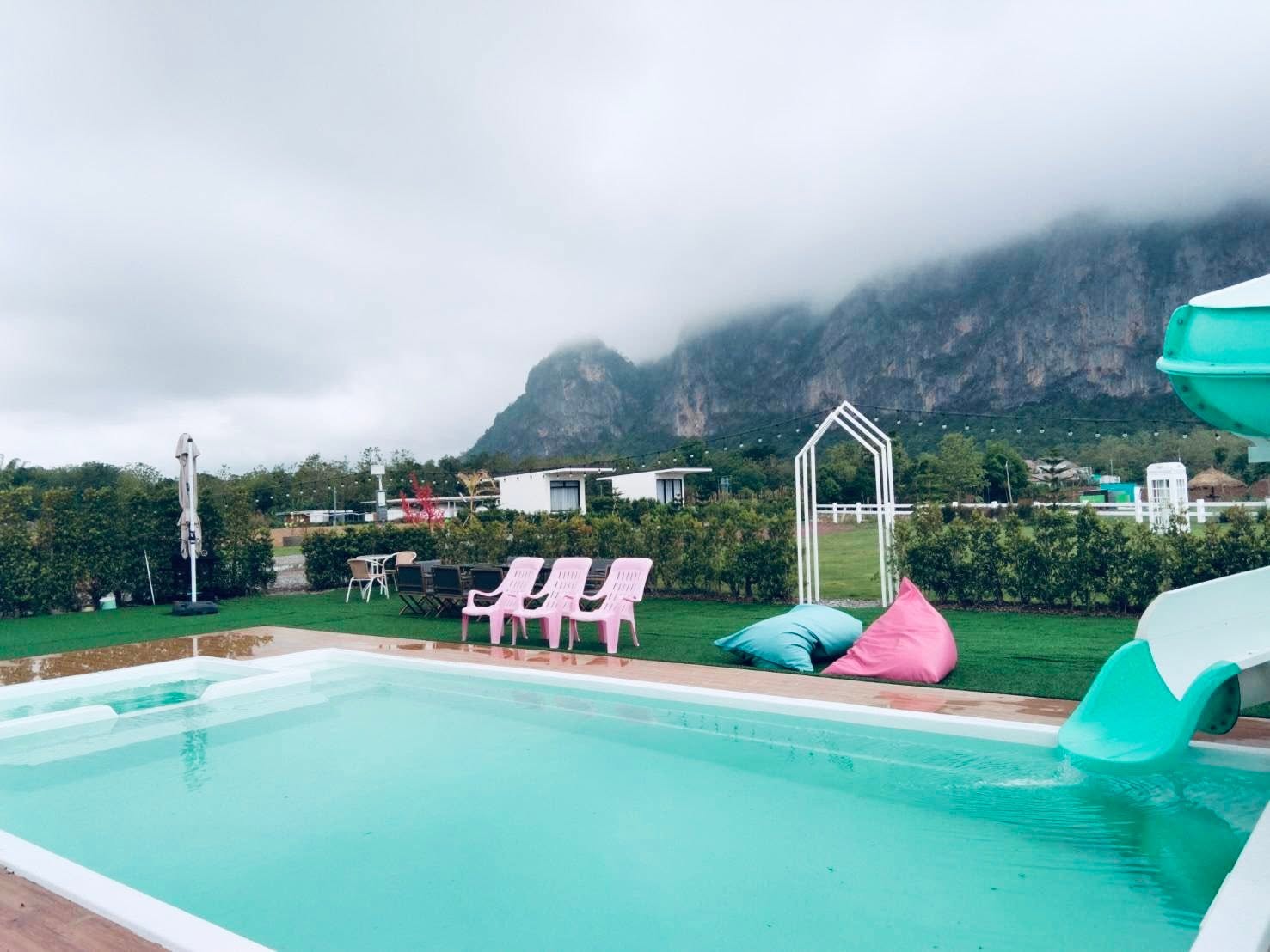 The White House Pool Villa